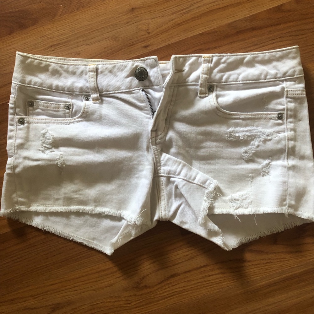 White American Eagle Shorts